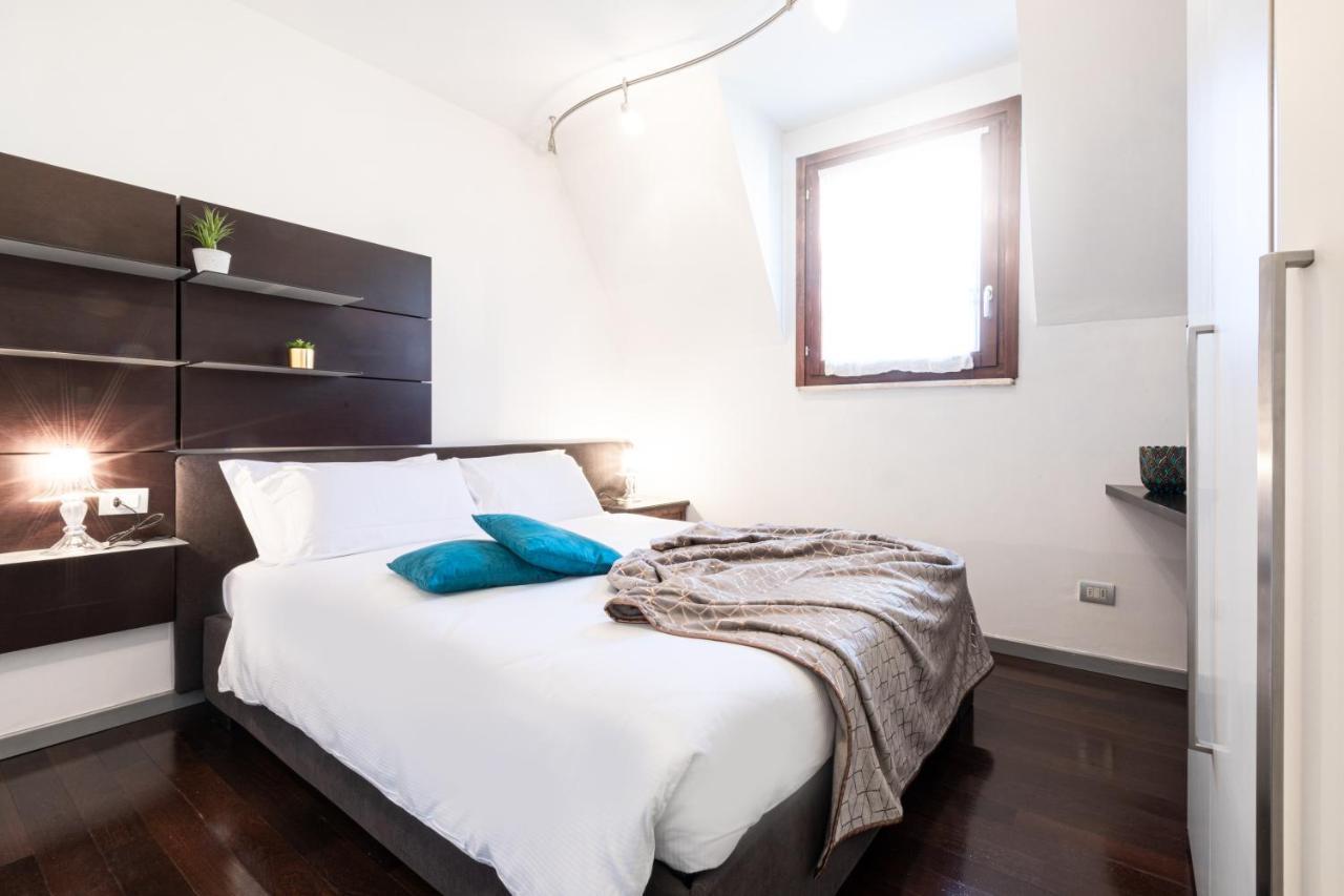 Sempione Split-Level Terrace Apartment - Top Collection Milán Exterior foto